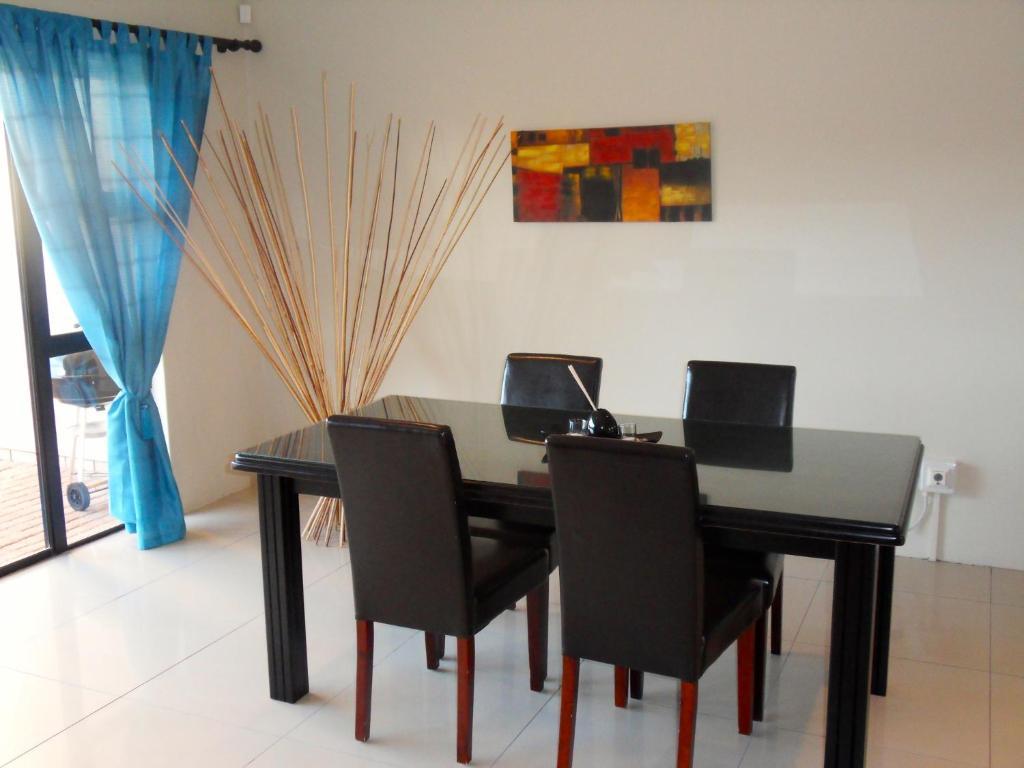 Haus Holzapfel Hotel Beaufort West Room photo